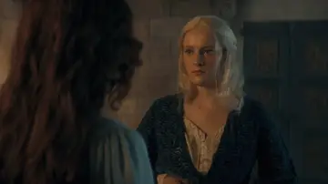 Phia Saban como Haelena en La Casa del dragón Phia Saban como Haelena en La Casa del dragón