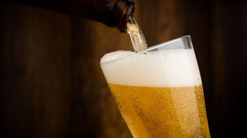 Vaso de cerveza sin alcohol