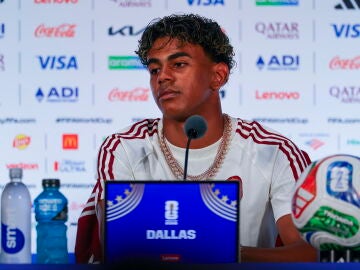 Lamine Yamal, en la rueda de prensa en el AT&T Stadium