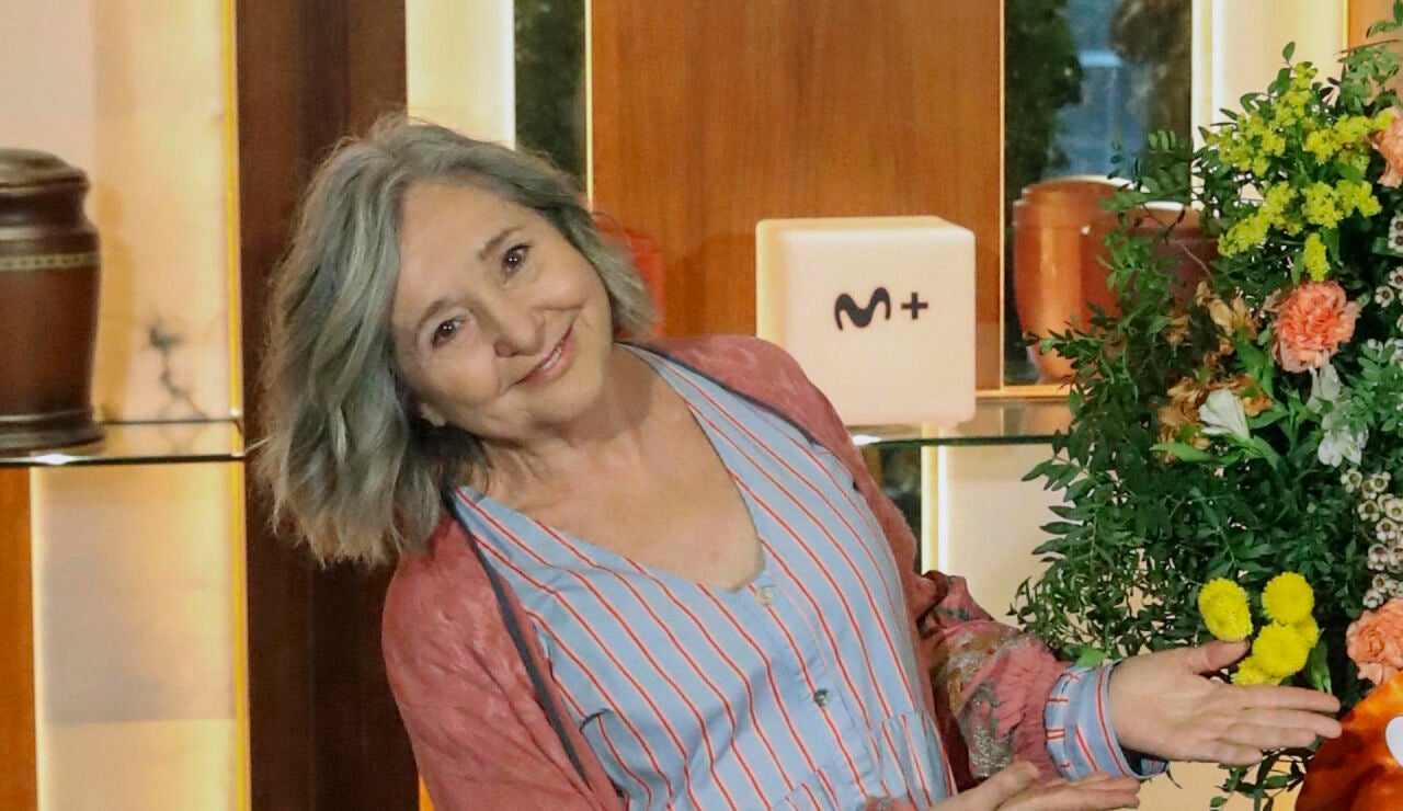 La actriz Ascen L&oacute;pez posa en marzo de 2024 durante la presentaci&oacute;n de la serie de "Muertos S.L."