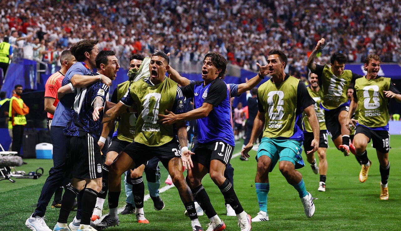 Argentina estar&aacute; en la final del Mundial y revalidar&aacute; el t&iacute;tulo de campeona ante la Selecci&oacute;n Espa&ntilde;ola (1-2)