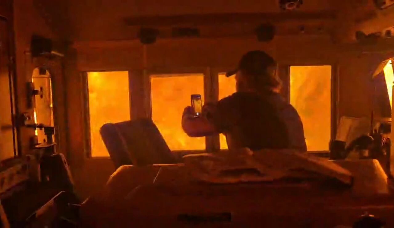 Pasajeros atrapados en un tren por un incendio en Ontario, Canad&aacute;