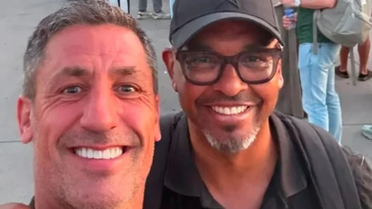 Capdevila y Marcos Senna rumbo a Nueva York Capdevila y Marcos Senna rumbo a Nueva York