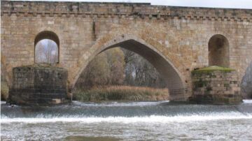 Puente en Toro