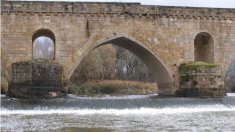 Puente en Toro
