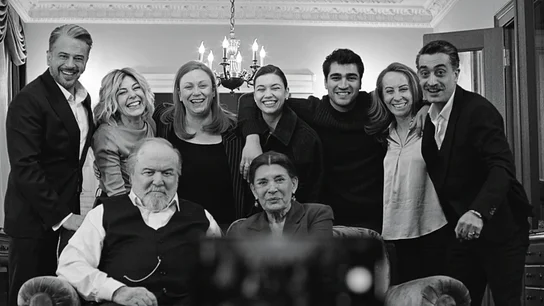 La foto de familia que devuelve la esperanza a los Korhan: Halis toma la decisión más importante La foto de familia que devuelve la esperanza a los Korhan: Halis toma la decisión más importante