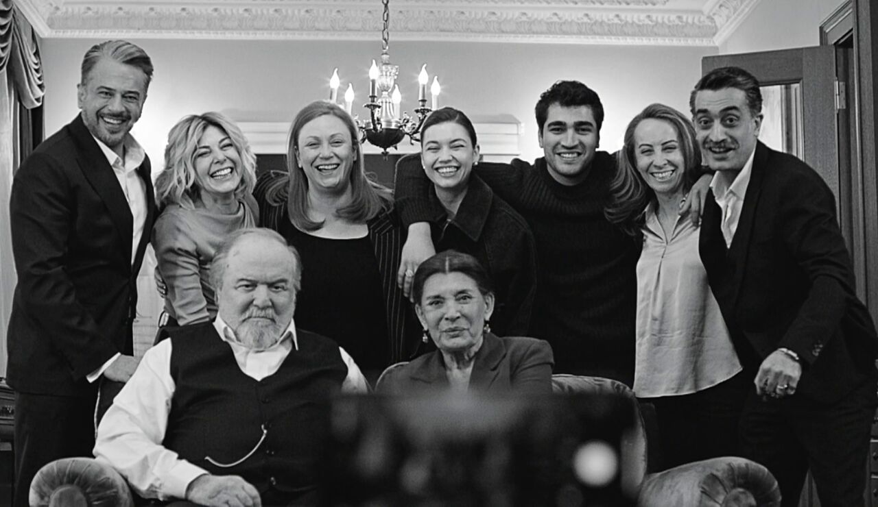 La foto de familia que devuelve la esperanza a los Korhan: Halis toma la decisi&oacute;n m&aacute;s importante
