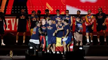 Imagen de los jugadores de la Selección Española en la plaza de Cibeles Imagen de los jugadores de la Selección Española en la plaza de Cibeles