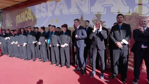 Imagen de Pedro Sánchez con los jugadores de la Selección Imagen de Pedro Sánchez con los jugadores de la Selección