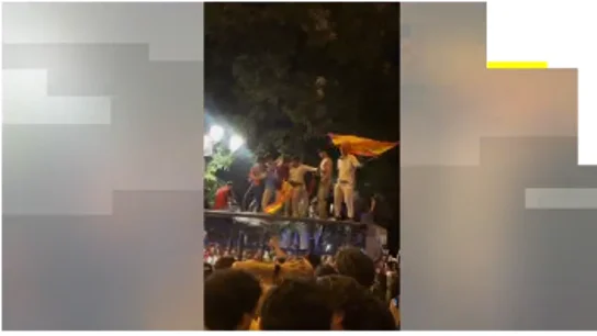 Marquesina caida Rompen un marquesina por exceso de peso