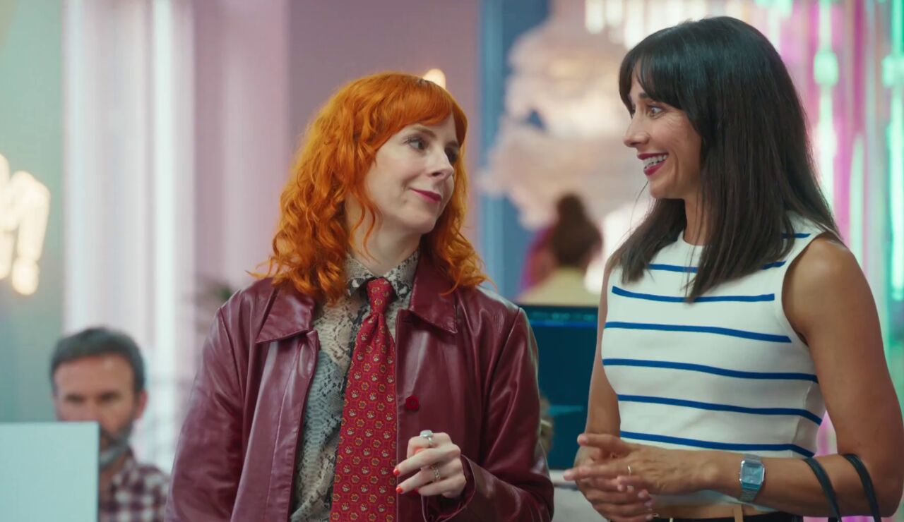 Julia y Helena en Padre no hay m&aacute;s que uno, la serie