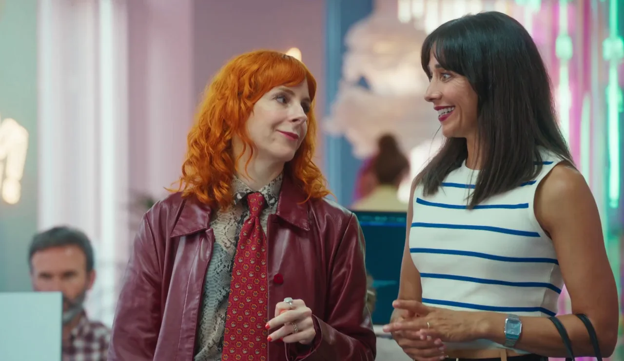 Julia y Helena en Padre no hay más que uno, la serie