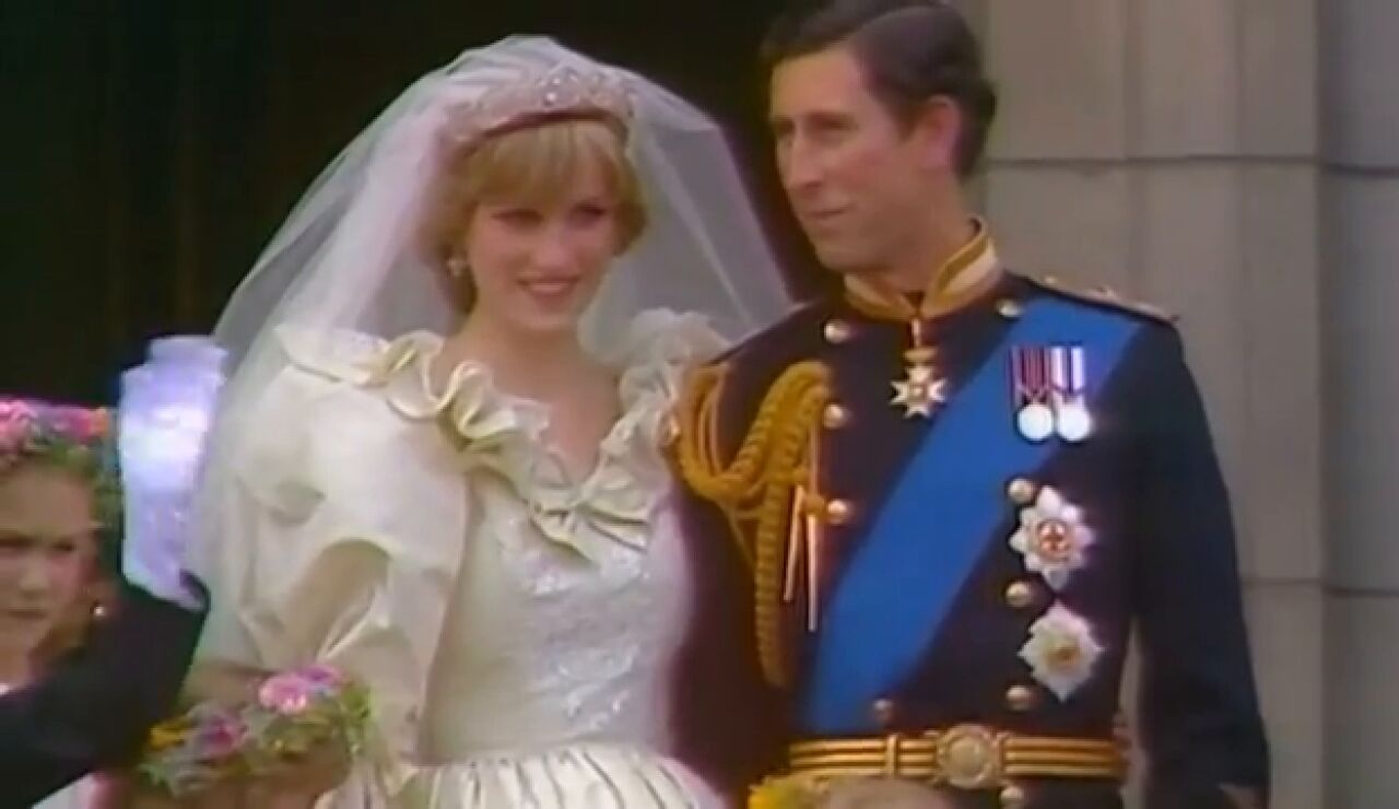 Aniversario de la boda de Lady Di y el pr&iacute;ncipe Carlos de Inglaterra