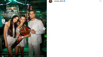 Marta D&iacute;az junto a sus hermanos, Laura y David
