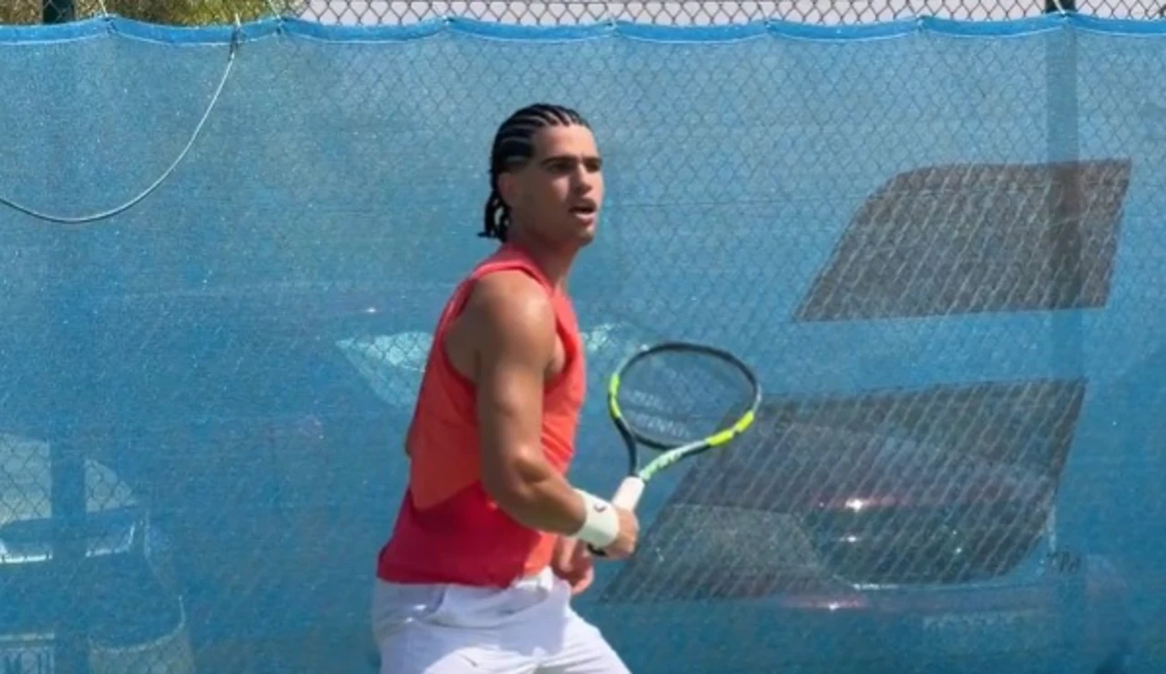 Carlos Alcaraz entrenando este viernes en Murcia