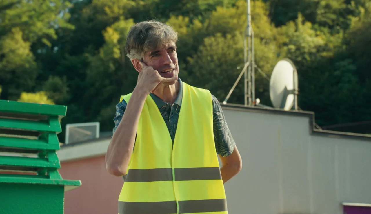 Javier Botet en Padre no hay más que uno, la serie