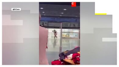 Cinco encapuchados asaltan una joyería en Barcelona y huyen del establecimiento en menos de un minuto