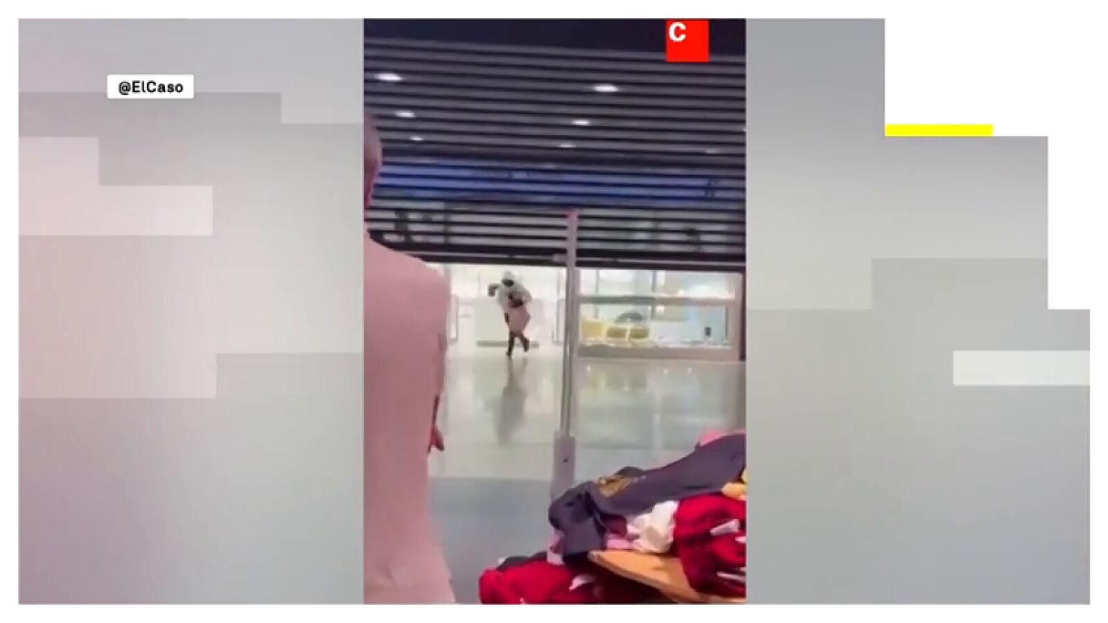 Cinco encapuchados asaltan una joyería en Barcelona y huyen del establecimiento en menos de un minuto