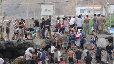 Ceuta vuelve poco a poco a la normalidad con miles de migrantes de regreso a Marruecos y el pulso político abierto