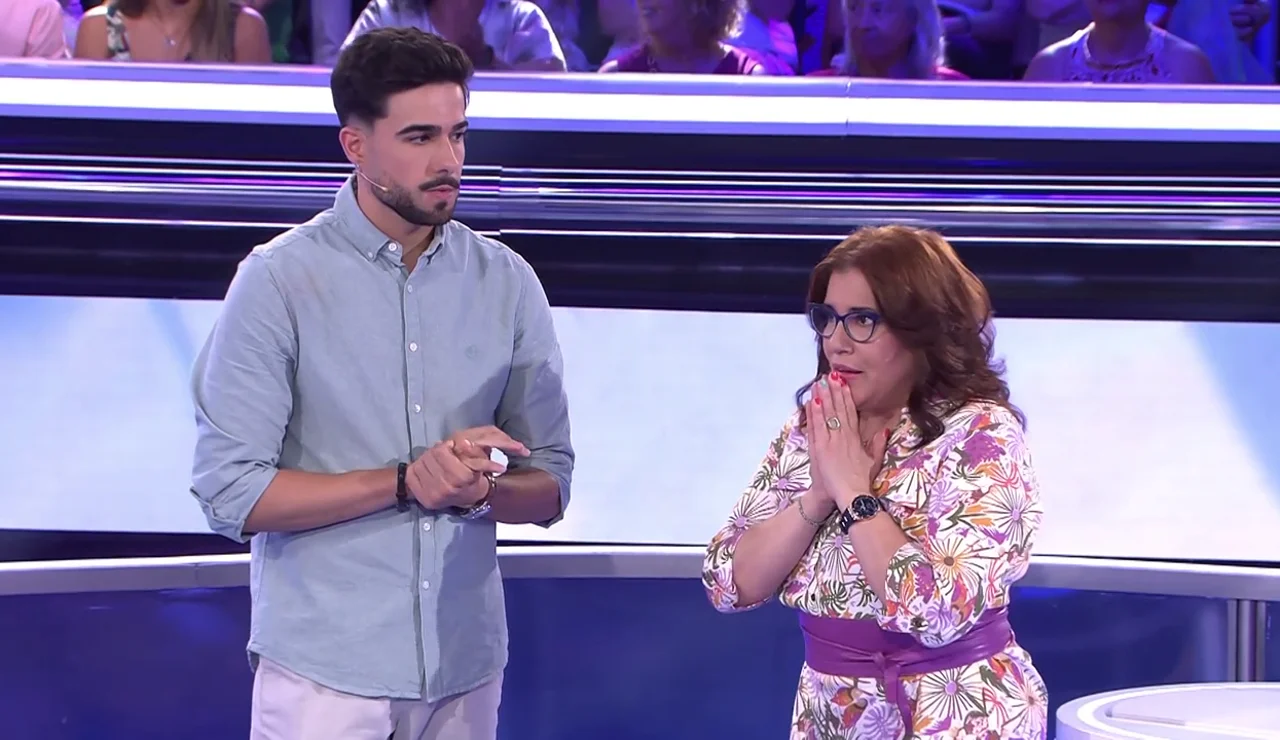 La increíble pregunta de Mariaje a su hijo Gaizka en Atrapa un millón: “¿Cuántos años tienes?”