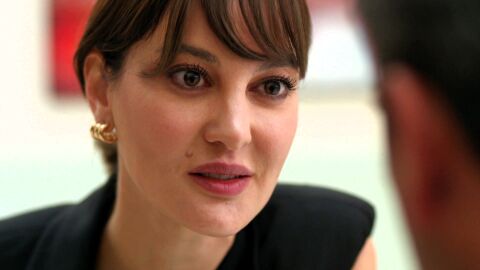 Cihan acorrala a Mine por su embarazo sin imaginar la mentira que est&aacute; a punto de escuchar 
