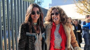 Rosario Flores y su hija Lola Orellana