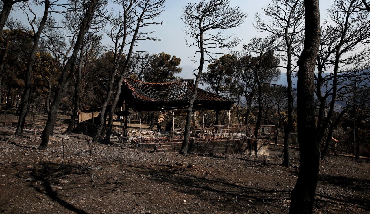 Remite el incendio de Grecia.