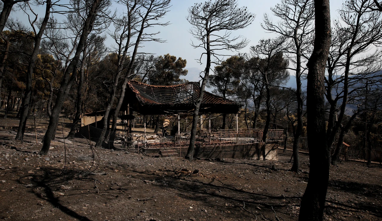 Remite el incendio de Grecia.