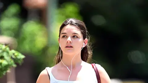 Suri, hija de Katie Holmes y Tom Cruise Suri, hija de Katie Holmes y Tom Cruise