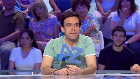 Suena ‘Bohemian Rhapsody’... y Javier ya teme lo peor: que Roberto Leal le haga cantar Suena ‘Bohemian Rhapsody’... y Javier ya teme lo peor: que Roberto Leal le haga cantar