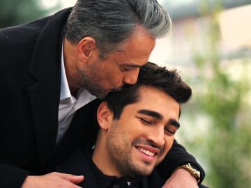 Orhan y Ferit en Una nueva vida