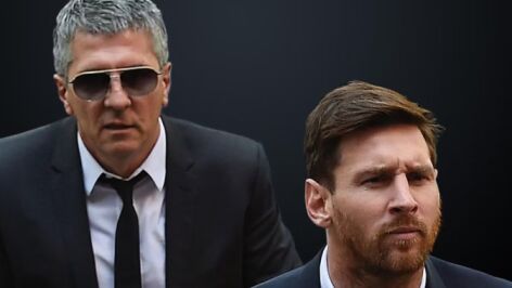 El padre de Messi junto al astro argentino