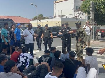 Militares y polic&iacute;a en Ceuta