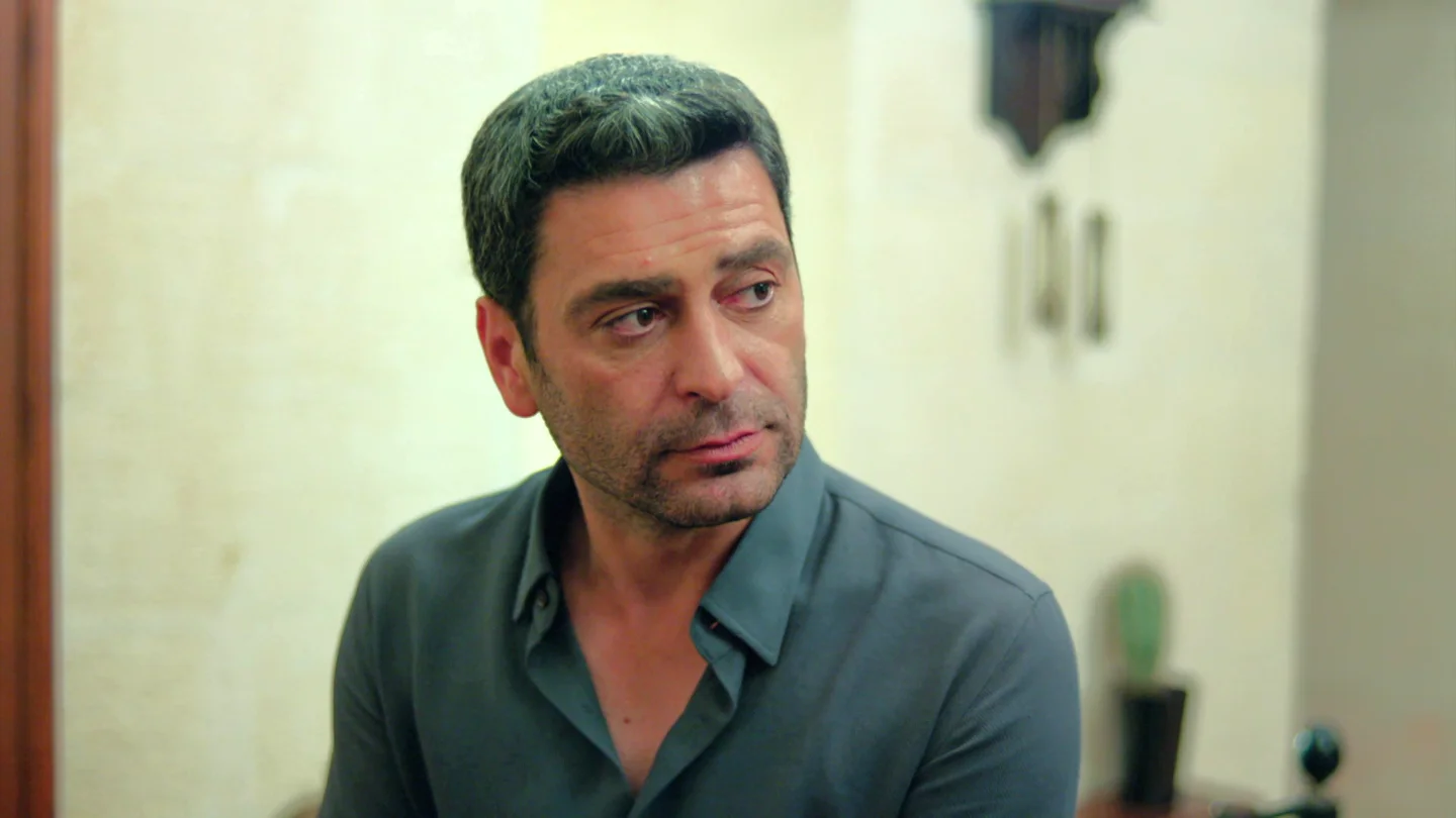 Cihan se declara a Alya: "Nuestra historia podría empezar ahora" Cihan se declara a Alya: "Nuestra historia podría empezar ahora"