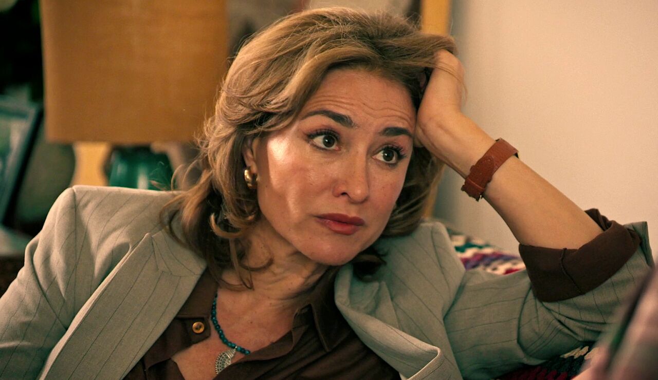 Bianca, sorprendida por la inesperada propuesta de Fina: le ofrece su piso como taller