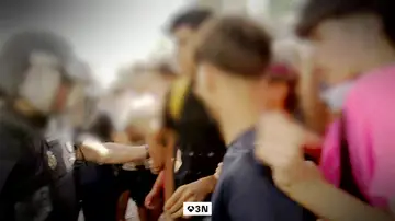 Última hora de la crisis migratoria en Ceuta, en directo: El Gobierno eleva a 80.000 los migrantes que entraron a Ceuta y señala el reagrupamiento familiar como prioridad para los menores Última hora de la crisis migratoria en Ceuta, en directo: El Gobierno eleva a 80.000 los migrantes que entraron a Ceuta y señala el reagrupamiento familiar como prioridad para los menores