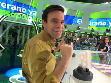 “¡Ojo, sorpresón!”: Roberto Leal flipa al ver a Javier… ¿bailar en Pasapalabra? “¡Ojo, sorpresón!”: Roberto Leal flipa al ver a Javier… ¿bailar en Pasapalabra?