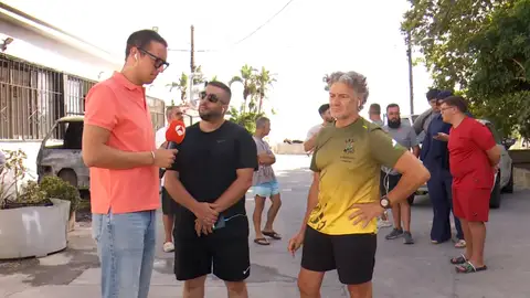 Pelea vecinal por un negocio que se "aprovecha" de los inmigrantes en Ceuta Pelea vecinal por un negocio que se "aprovecha" de los inmigrantes en Ceuta