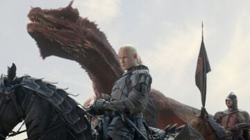 Matt Smith como Daemon Targaryen en La casa del drag&oacute;n