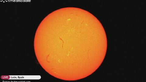 Le&oacute;n eclipse