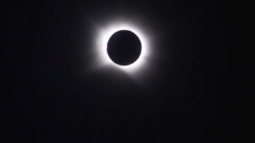 El eclipse solar en su totalidad