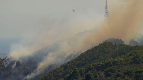 Incendio forestal en la monta&ntilde;a de Sant Pere M&agrave;rtir, en Collserola
