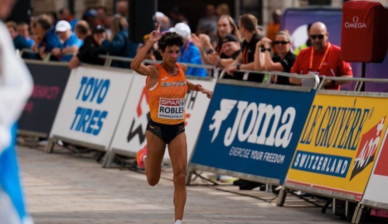 La atleta Carolina Robles durante el marat&oacute;n del Europeo de Birmingham