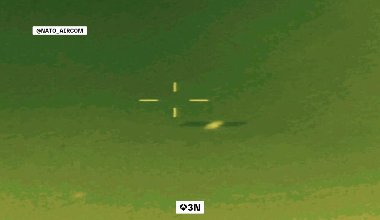  Albares conversa con su hom&oacute;loga rumana tras intervenir cazas espa&ntilde;oles de la OTAN en el derribo de un dron