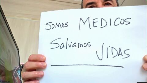 "Somos m&eacute;dicos, salvamos vidas": El marido de Guadalupe recoge su testigo