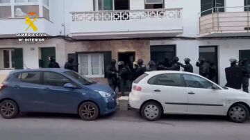 Imagen de la operaci&oacute;n llevada a cabo por la Guardia Civil 