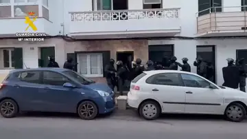 Imagen de la operación llevada a cabo por la Guardia Civil Imagen de la operación llevada a cabo por la Guardia Civil