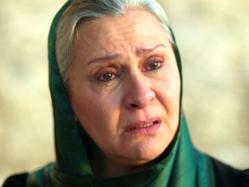 Sadakat toma la decisi&oacute;n que jam&aacute;s quiso imaginar: le pide a Alya que se vaya con Cihan Deniz