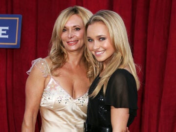 Hayden Panettiere y su madre Lesley Vogel