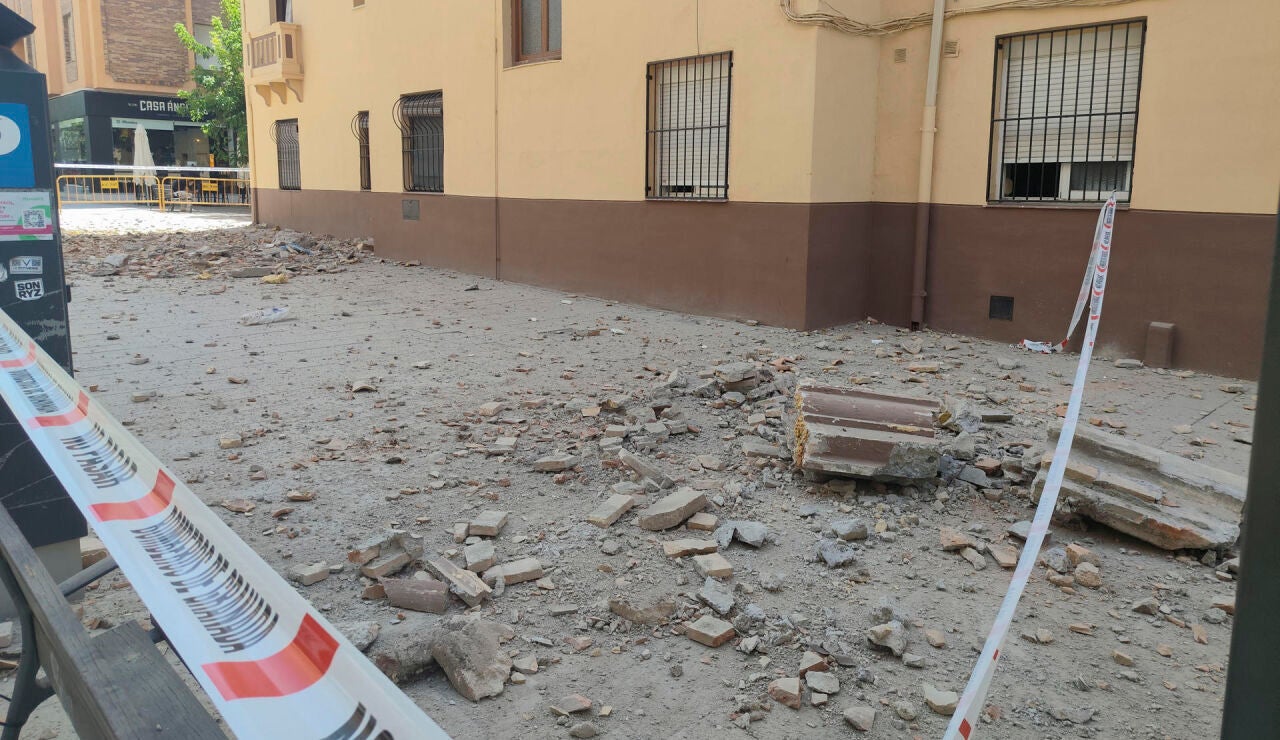 Imagen de los da&ntilde;os causados por la serie s&iacute;smica el martes en Granada. 